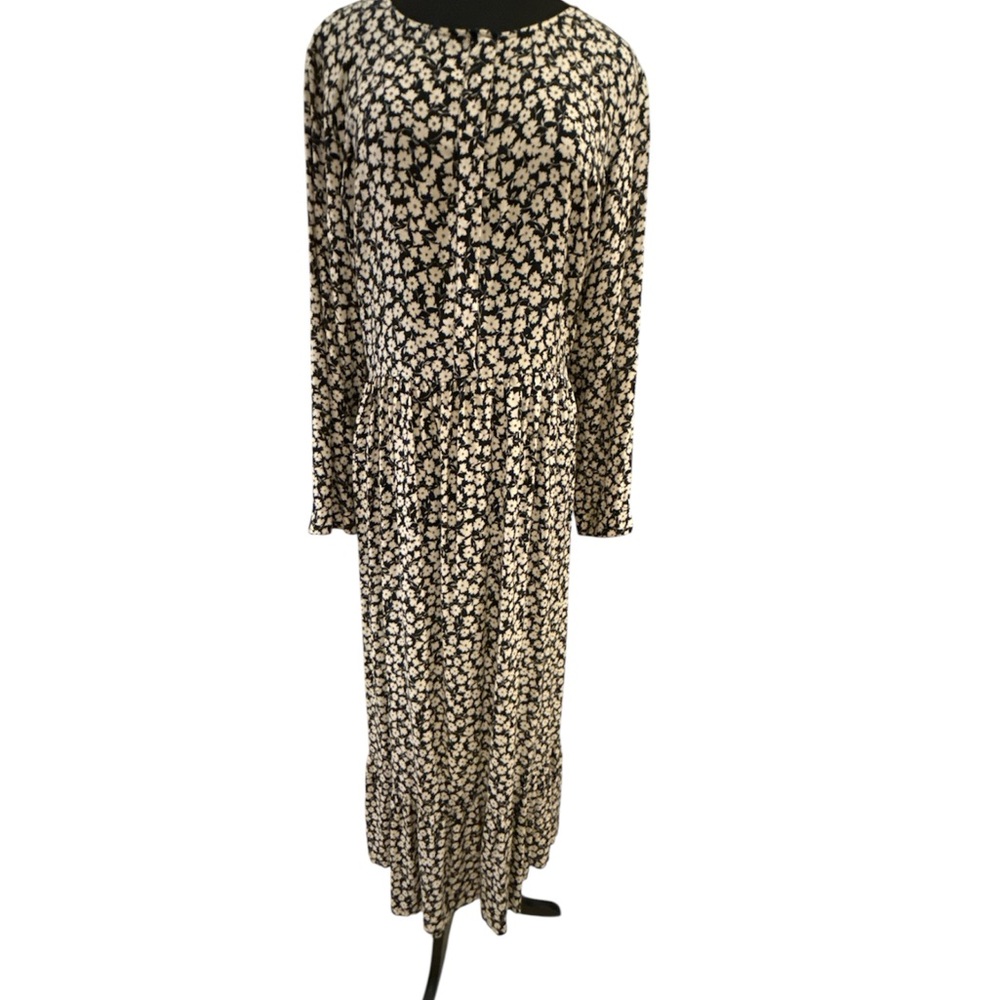 Old Navy Black and Cream Floral Maxi Dress